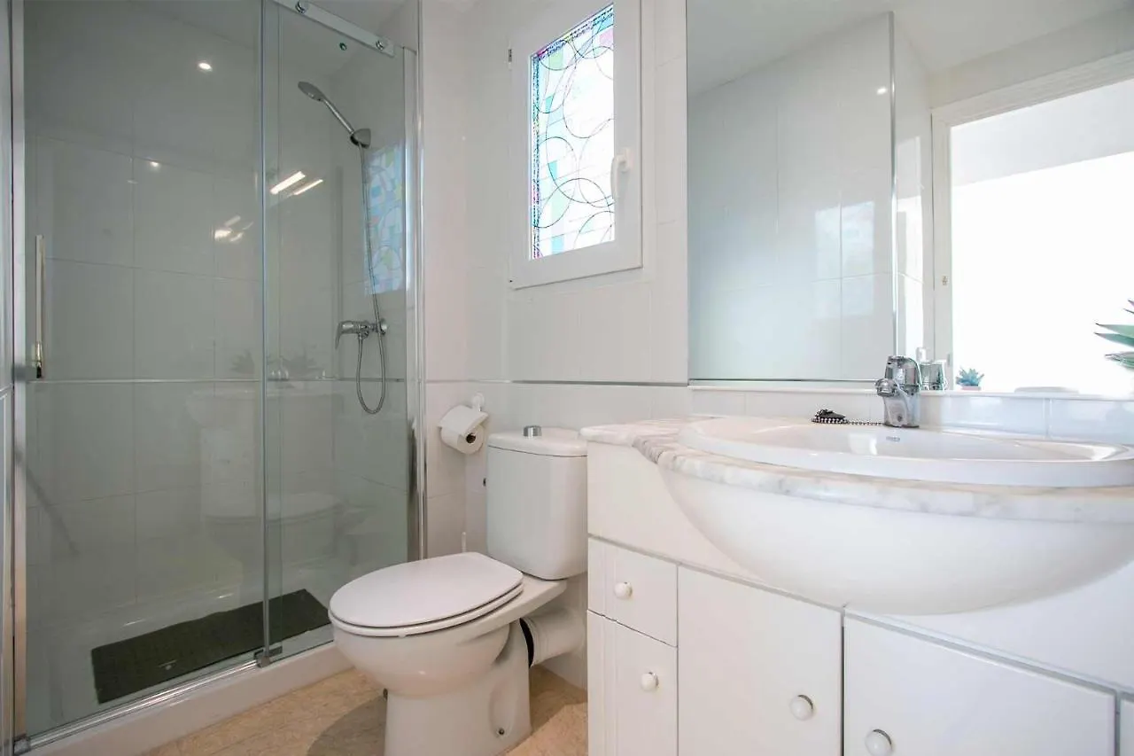 Apartamentos Casa Yoli en Maro 0*,  España